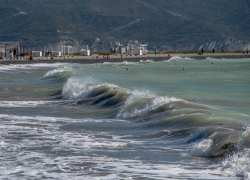 В Новороссийске закончился купальный сезон: а как же "бабье лето"? 