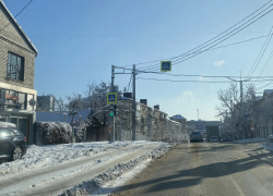 «Полностью чистить улицу не надо?» - житель Новороссийска возмутился подготовкой к зиме 