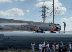 Поезда задерживаются из-за ЧП в Волгограде: маршрут до Новороссийска изменили 