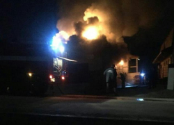 В Новороссийске горел частный дом 