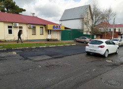 Почему дороги Новороссийска бросили в разрытом состоянии и когда их заасфальтируют