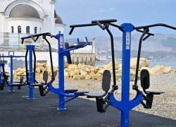 На набережной Новороссийска поставили новые тренажеры 
