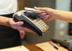 Жительница Новороссийска «спустила» все деньги с чужой карты