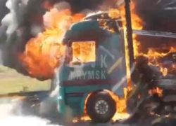 Пожар рядом с заправкой: на трассе под Новороссийском сгорел большегруз