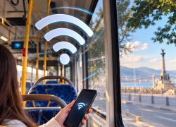 В Новороссийске запустили первый троллейбус с бесплатным Wi-Fi