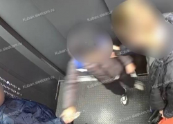Новороссиец толкнул ребенка в лифте: дело дошло до Следкома 