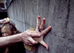 В Новороссийске иностранец изнасиловал девушку и сбежал из страны 