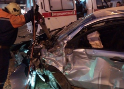 Народ в Новороссийске разбил ещё несколько машин в хлам