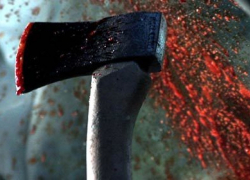 Сын зарубил топором родную мать у соседей Новороссийска