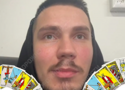 Новороссийцу отказали в работе из-за расклада карт таро 