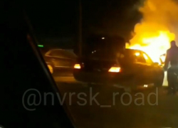 Автомобили горят на новороссийских трассах