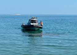 На дне – металл: спасатели обследовали предмет на пляжной территории в Новороссийске