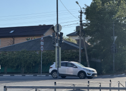 Когда будет распаковка? Новоросийцев волнует судьба новых светофоров 