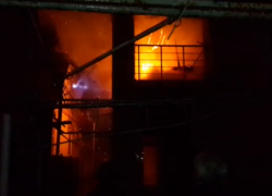 Крупный пожар в Новороссийске тушили полтора часа