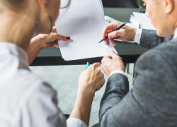 В протоколе общедомового собрания расписались дети и умершие: так в Новороссийске воюют за дом