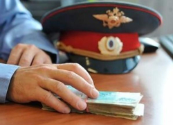На крупной взятке погорел сотрудник новороссийского СИЗО