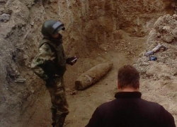 Крупнокалиберный снаряд найден во дворе новороссийской школы