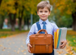 Сборы в школу: на какую материальную помощь могут рассчитывать родители новороссийских школьников? 