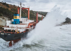 Титаник на мели — грандиозные кадры снял  новороссийский талантливый фотограф-репортер