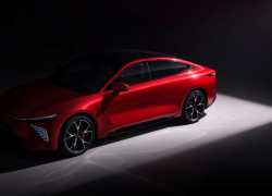 EXEED EXLANTIX ES стал одним из первых электромобилей, соответствующих новым стандартам безопасности аккумуляторных батарей