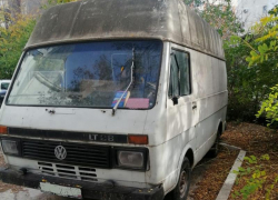 Наркоманы валяются, фургон вызывает подозрения: что смутило бдительного новороссийца