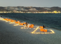 Почти миллион гостей: как Новороссийск «провёл лето» и  «наступил на пятки» городам-курортам