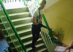 "Керченский стрелок" мог расстрелять студентов из-за дешевой одежды и унижений