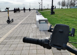 «Мраморные гробы» - новые лавочки на набережной Новороссийска возмутили жительницу 