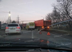 Два одиночества встретились: в пригороде Новороссийска столкнулись маршрутка и КАМАЗ