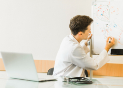 Врачей больше не будут учить дистанционно: улучшится ли качество медуслуг в Новороссийске?