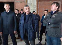 Достроят ли "Черноморский", приехал в Новороссийск узнать зампред ЗСК Сергей Алтухов