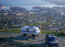 В горах Новороссийска нашли труп повешенного мужчины