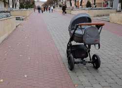 В Новороссийске дети распылили газ в коляску с малышом