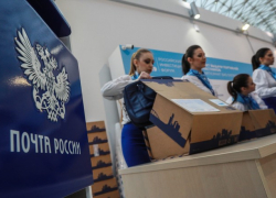 «Бабки» подождут: «Почту России» подозревают в финансовых махинациях