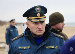 Мазут и ликвидация: глава МЧС России Александр Куренков прибыл в Анапу