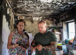 Жители Новороссийска помогают матери-одиночке с семью детьми после пожара 