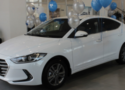 Новороссийский борец забрал машину прямо из салона