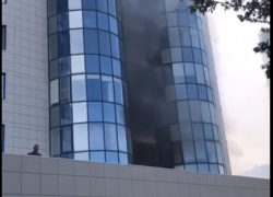 Шестнадцатиэтажный дом загорелся в Новороссийске