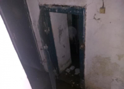 Новороссийцам спрятаться негде: бомбоубежище затопило фекалиями