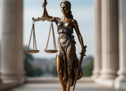 Сначала часы, теперь участки: имущество экс-депутата из Новороссийска выставили на продажу 