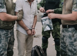 Драка у грузовиков в Новороссийске: росгвардейцы задержали мужчину с ножом