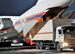 Спецборт МЧС России доставил медицинские препараты в Китай