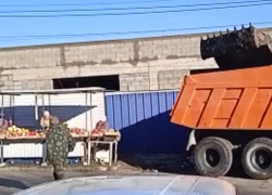 Можно ли торговать рядом с дорогой - задумываются жители Верхнебаканского 