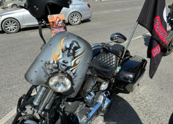 Родился в рубашке: белорусский мотогонщик выжил после падения со скалы в Геленджике