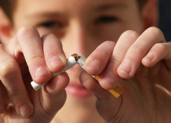 Новороссийцам, родившимся после 2009 года, могут запретить… курить!