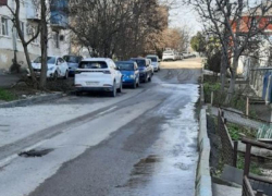 Счастье закончилось быстро: у жительницы Новороссийска снова "газировка" вместо воды