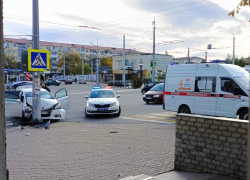 На перекрёстке Куникова-Ленина в Новороссийске снова произошла авария