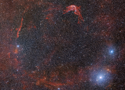 Гороскоп от “Блокнота” на 13 июня: Овнам стоит быть внимательнее к окружению, а Рыбам больше доверять интуиции