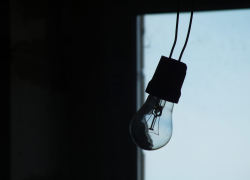 Тысячи новороссийцев останутся в понедельник без света 