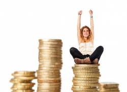 Работодателей хотят обязать раз в год повышать зарплату сотрудников